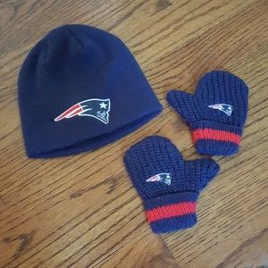New England Patriots 🏈 baby hat and mittens